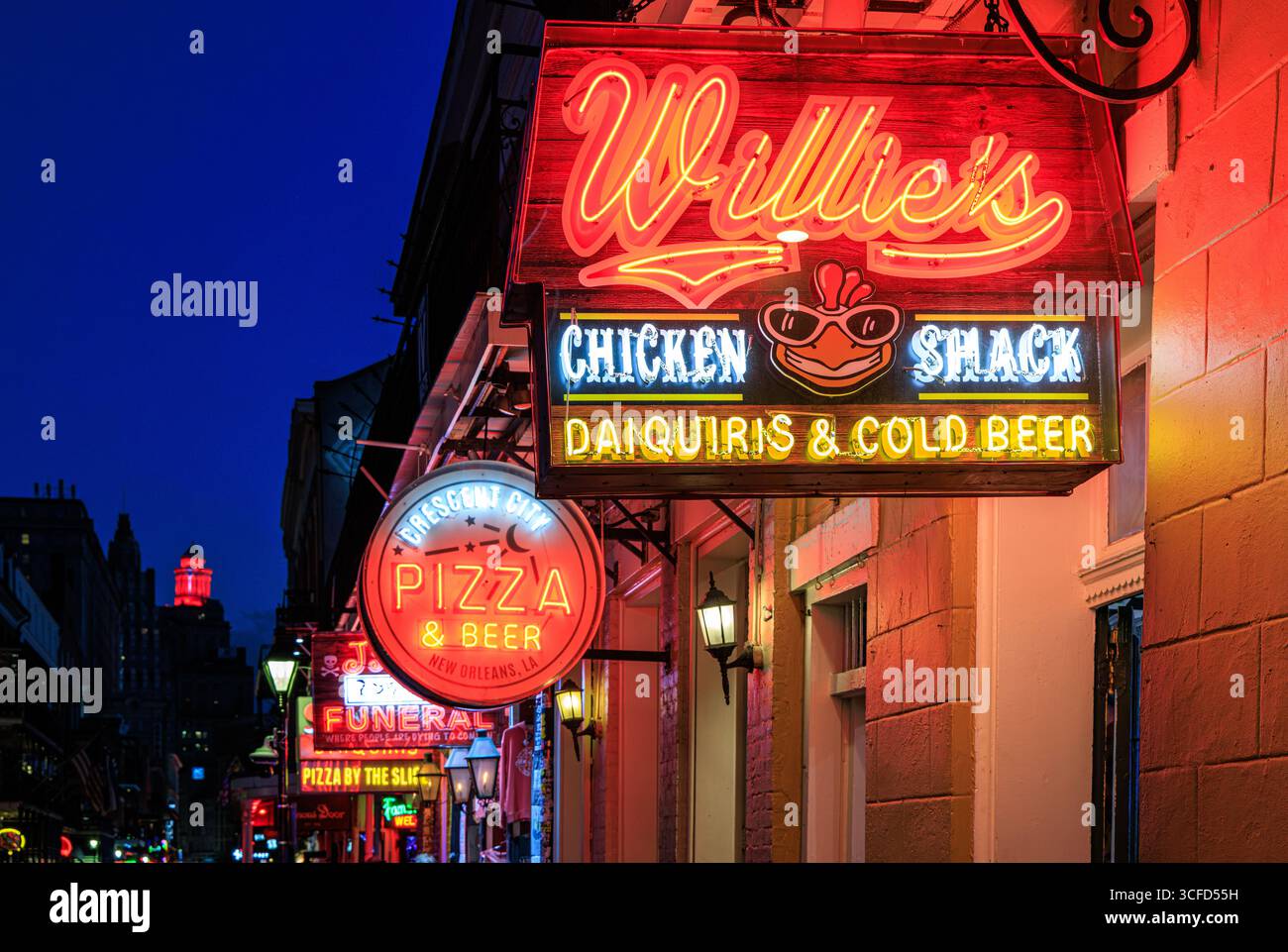 Willie's Chicken Shack su Bourbon St, New Orleans, Louisiana, Stati Uniti Foto Stock