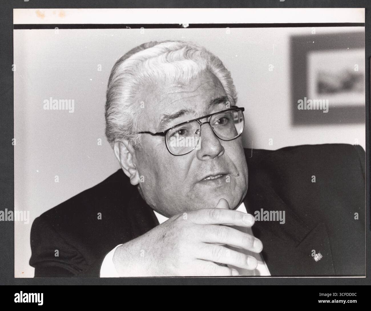 Köln - Portrait des SPD-Politikers Norbert Burger - Norbert Burger (* 24. Novembre 1932 a Köln | † 16. Mai 2012 ebenda) War ein deutscher Politiker (SPD) und von 1980 bis 1999 Oberbürgermeister der Stadt Köln - foto vom 02.11.1992 Foto Stock
