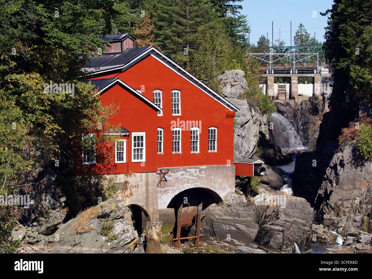 Mulino sul fiume Magaguadavic, St George, New Brunswick Foto Stock Mulino sul fiume Magaguadavic, St George, New Brunswick Foto Stock