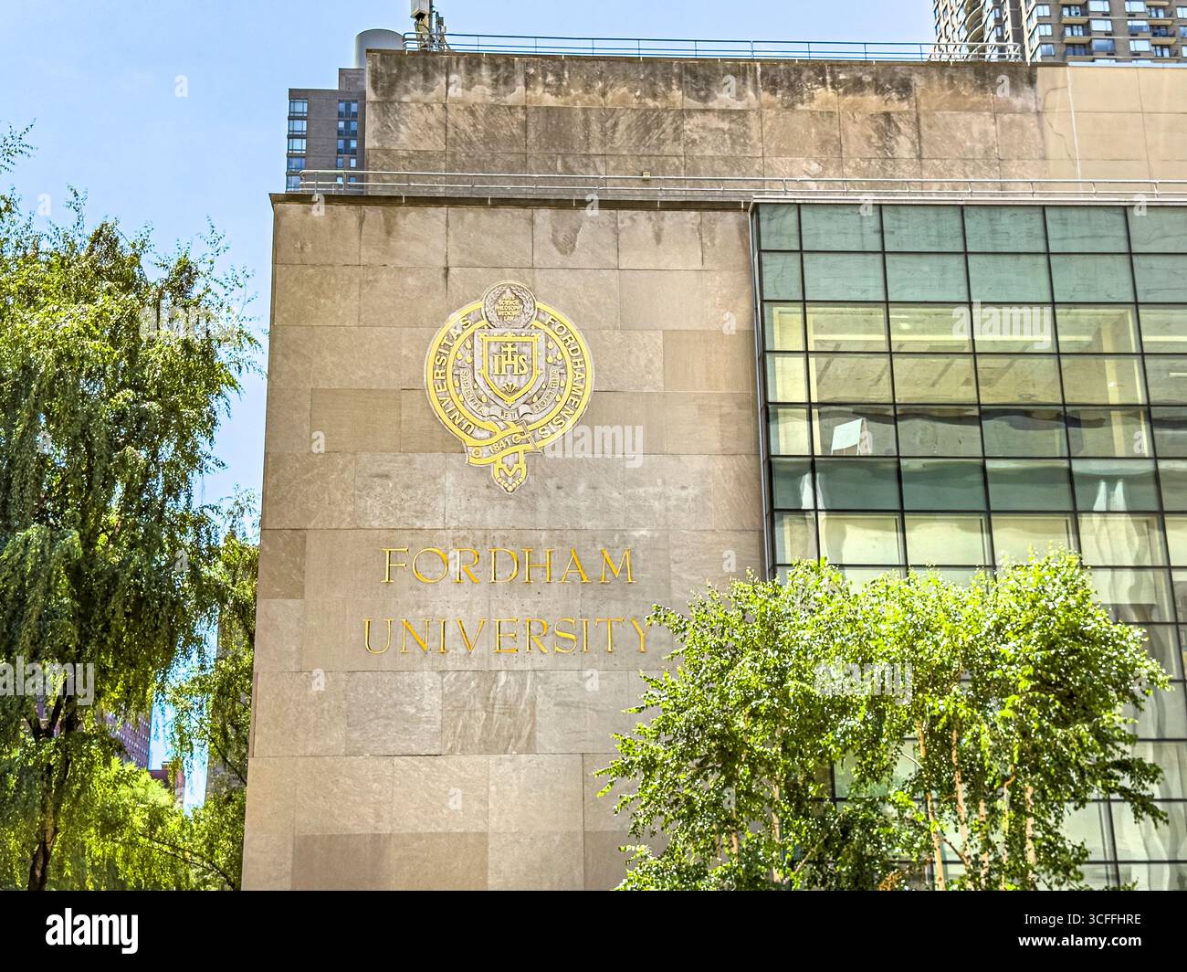 Fordham University, Gabelli School of Business, Student Affairs e Gerald M. Quinn Library, dettagli esterni dell'edificio, 150 West 62nd Street, Manhattan Foto Stock