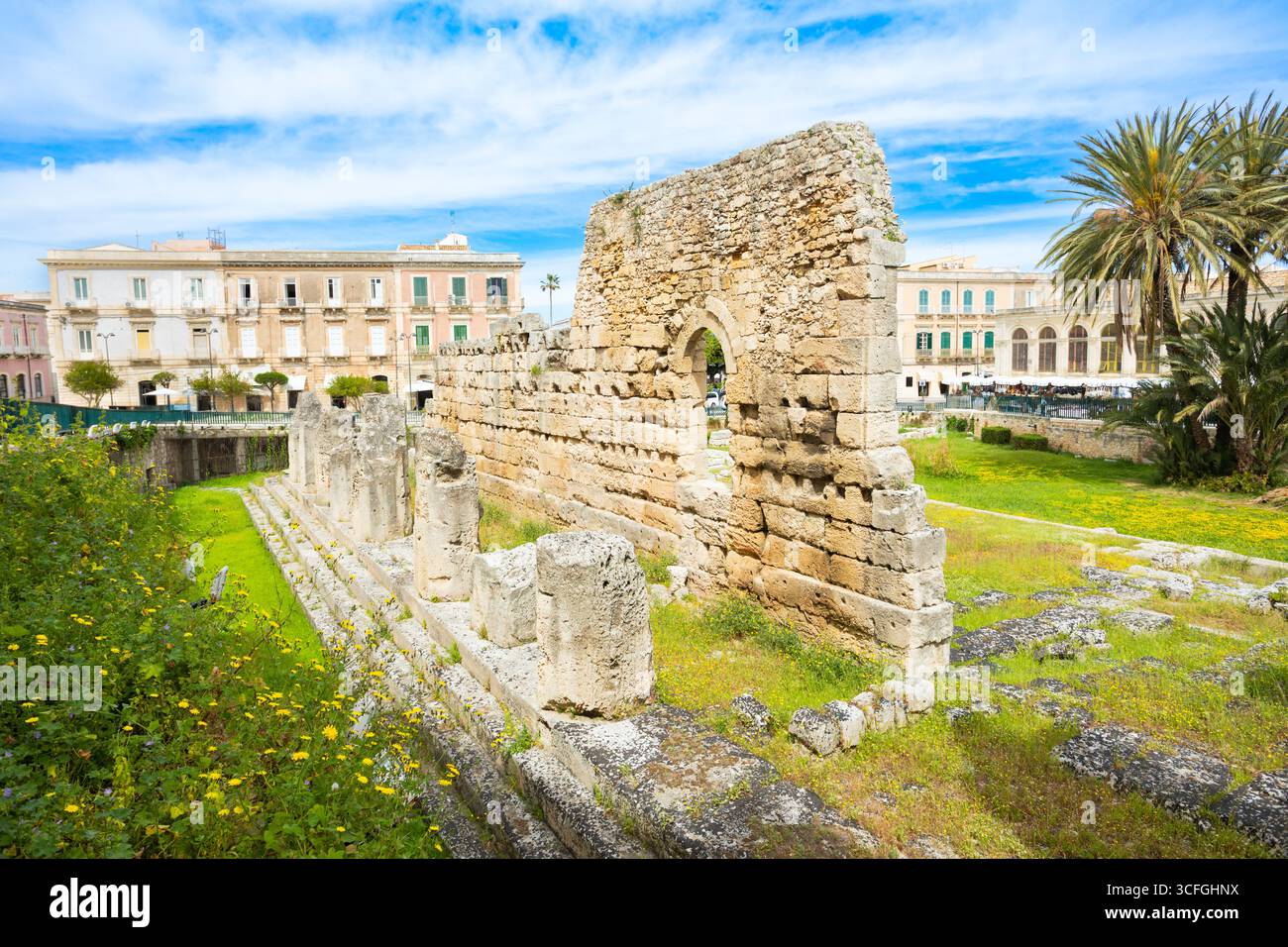 Tempio di Apollo o Tempio di Apollo o Apollonio nel centro di Siracusa. Siracusa è la quarta città più grande della Sicilia, in Italia. Foto Stock