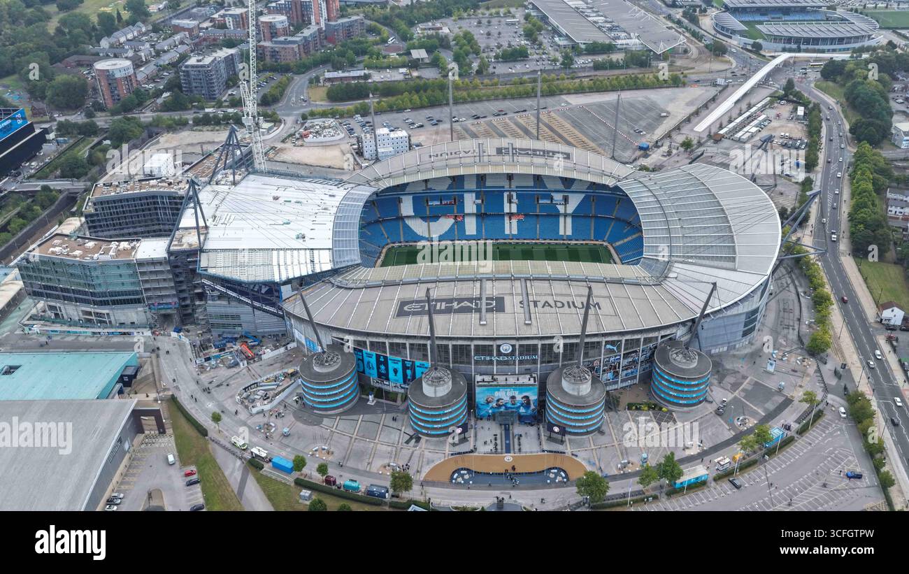 Manchester, Regno Unito. 23 agosto 2025. Una vista aerea dello stadio Etihad e della nuova North Stand durante la partita di Premier League Manchester City vs Tottenham Hotspur all'Etihad Stadium, Manchester, Regno Unito, 23 agosto 2025 (foto di Mark Cosgrove/News Images) a Manchester, Regno Unito il 23/8/2025. (Foto di Mark Cosgrove/News Images/Sipa USA) credito: SIPA USA/Alamy Live News Foto Stock