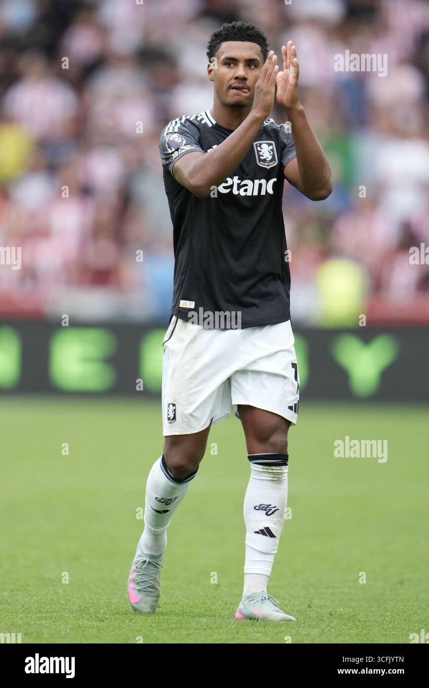 Ollie Watkins dell'Aston Villa durante la partita di Premier League Brentford vs Aston Villa al Gtech Community Stadium, Londra, Regno Unito, 23 agosto 2025 (foto di Harvey Murphy/News Images) Foto Stock