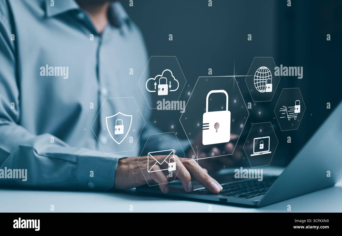 L'utente immette la password per accedere alle informazioni personali. Accesso ai dati protetto e accesso sicuro a Internet, tecnologia lucchetto, sicurezza informatica, crittografia Foto Stock