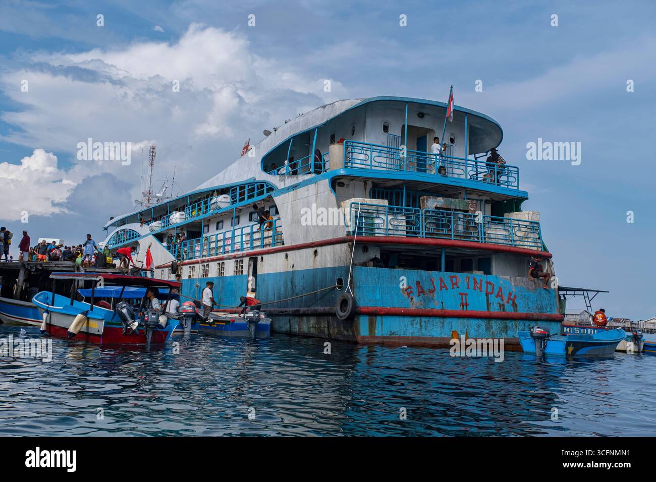 Misool è una delle quattro isole principali delle isole Raja Ampat nel sud-ovest di Papua. Più tardi, quest'isola divenne famosa per la sua bellezza naturale. La zona Foto Stock