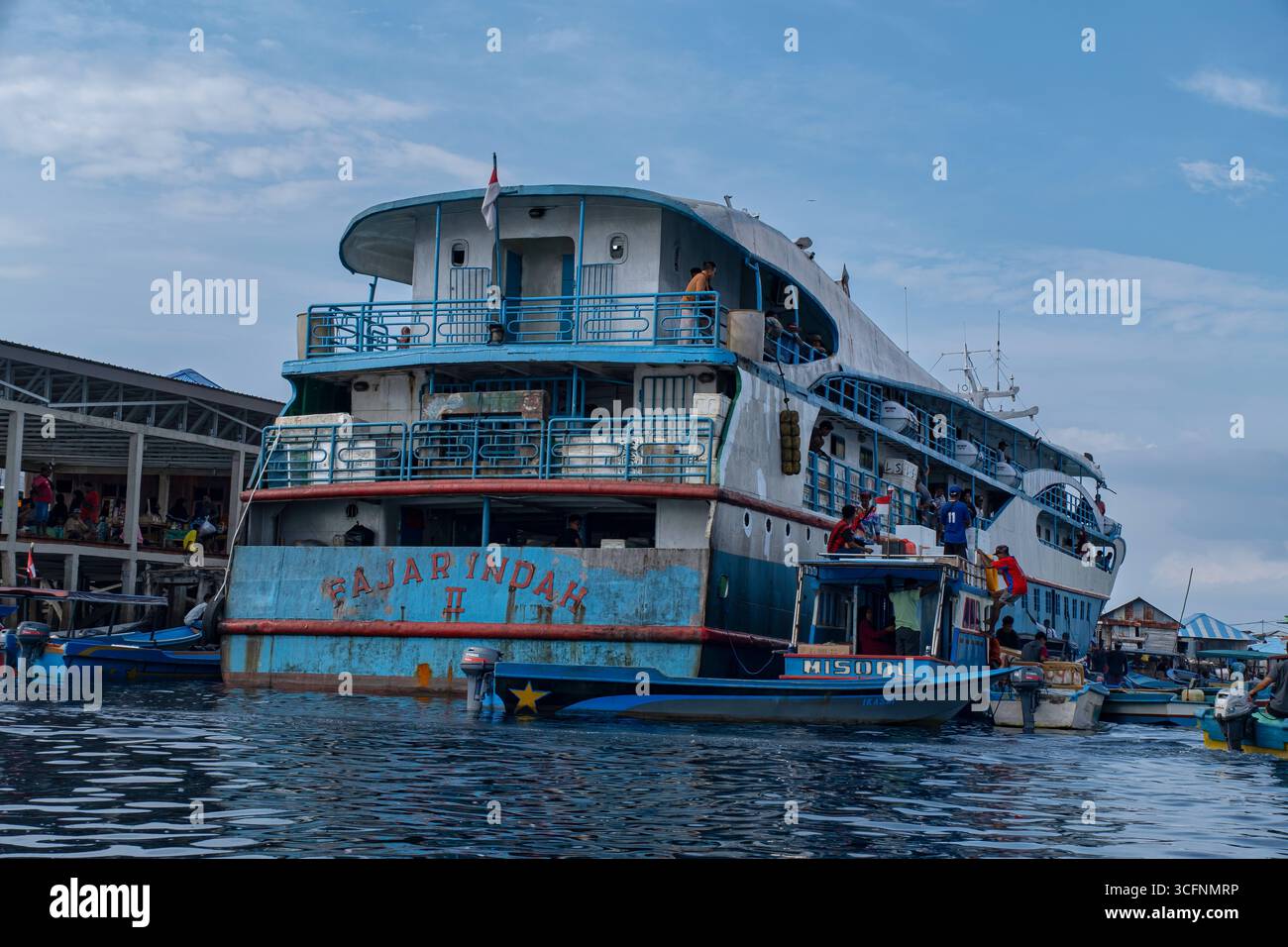 Misool è una delle quattro isole principali delle isole Raja Ampat nel sud-ovest di Papua. Più tardi, quest'isola divenne famosa per la sua bellezza naturale. La zona Foto Stock