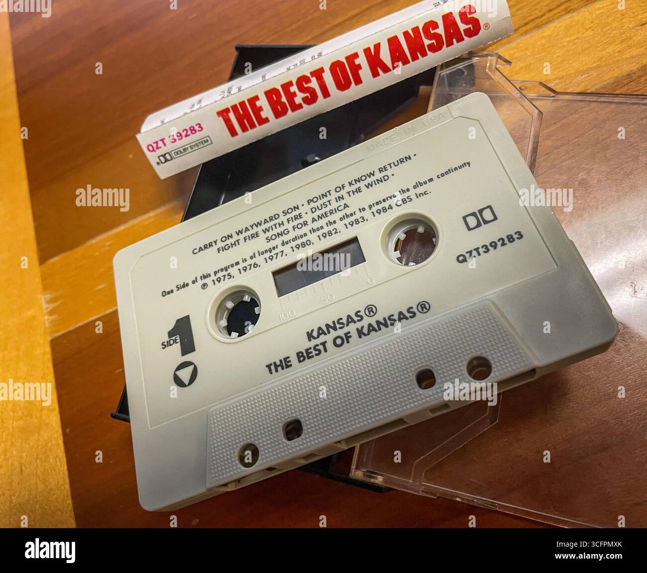 Cassetta vintage del gruppo rock degli anni '1970 'Kansas', Stati Uniti - Immagine stock catturata con smartphone
