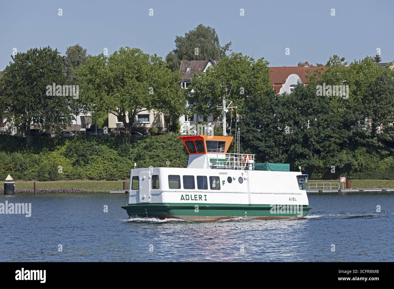 Traghetto passeggeri Adler 1, Kiel Canal, Kiel, Schleswig-Holstein, Germania Foto Stock