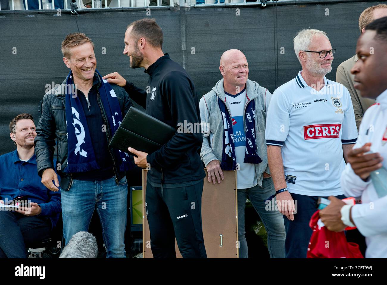 Aarhus, Danimarca. 24 agosto 2025. Martin Joergensen, Stig Toefting e Henrik Mortensen durante il Superliga match tra AGF e Vejle Boldklub a Ceres Park Vejlby domenica 24 agosto 2025. (Foto: Mikkel Berg Pedersen /Ritzau Scanpix) credito: Ritzau/Alamy Live News Foto Stock