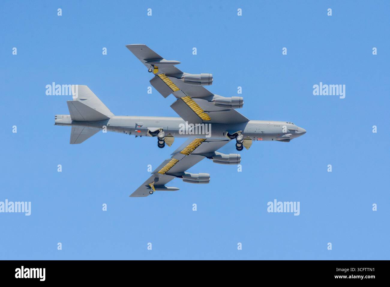 Boeing B-52H Stratofortress numero di serie 60-0050 assegnato al 419th Flight test Squadron, Edwards Air Force base nel sud della California. Foto Stock