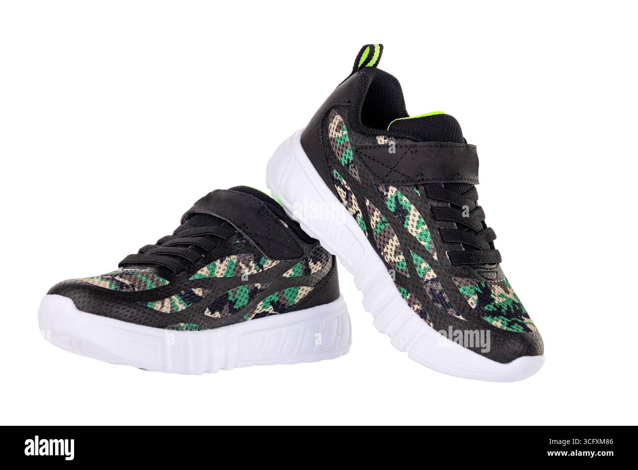 Sneaker mimetiche con suola bianca e design elegante e funzionale Foto Stock