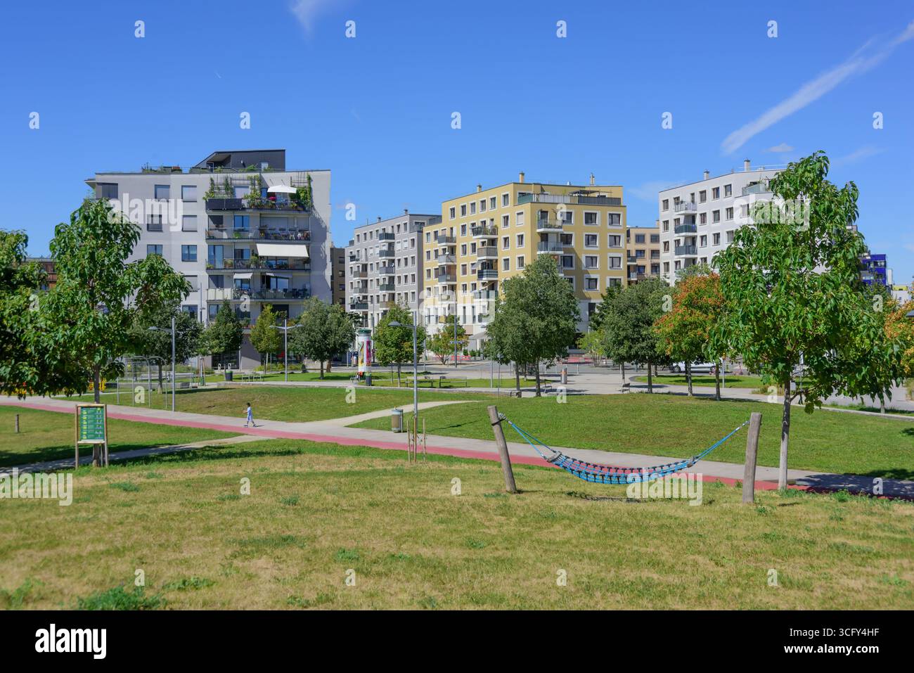 Wien, Stadtentwicklungsgebiet Seestadt, Hannah-Arendt-Park // Vienna, Urban Development zone Seestadt, Hannah-Arendt-Park Foto Stock