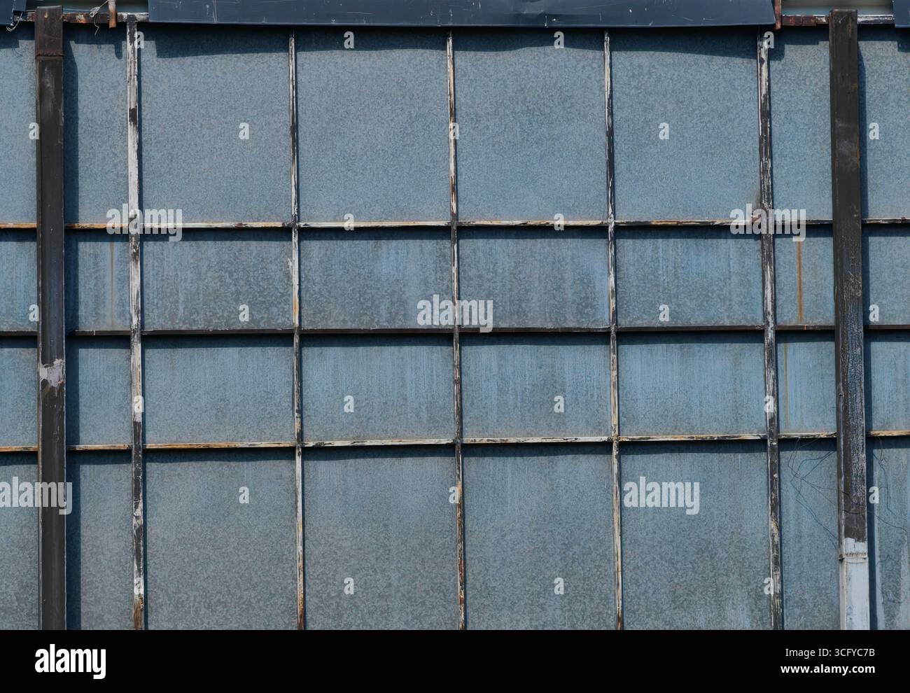 struttura metallica , prospettiva del telaio, da dietro Foto Stock
