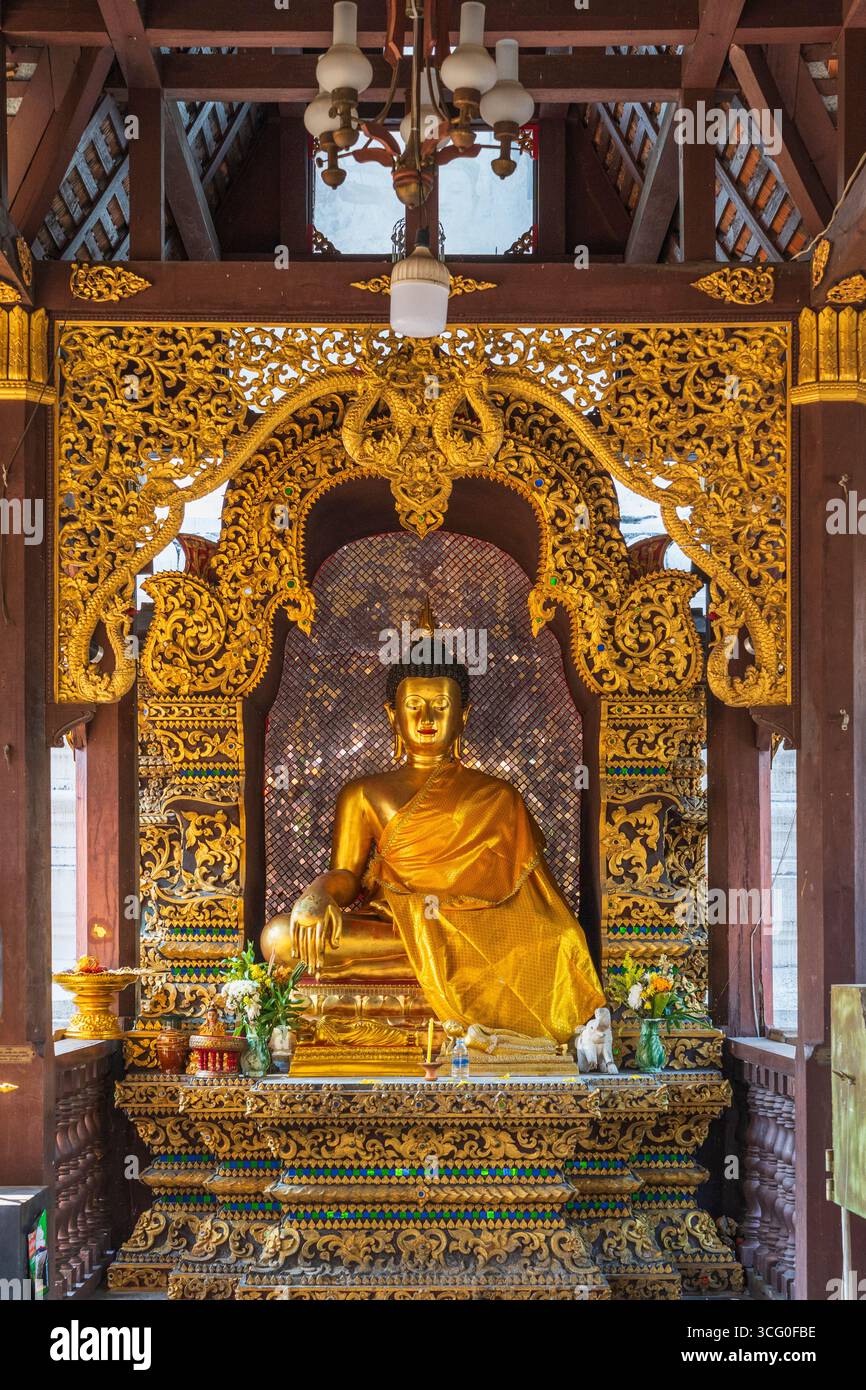 Wat Chiang Yuen a Chaing mai in Thailandia Foto Stock