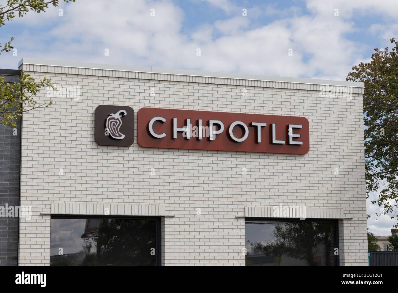 Avon - 24 agosto 2025: Ristorante Chipotle Mexican Grill. Chipotle è una catena di ristoranti di burrito e taco Bowl. Foto Stock