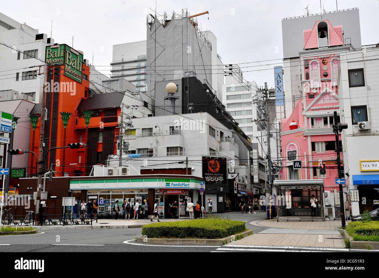 Scena di strada nella città di Osaka - Giappone Foto Stock