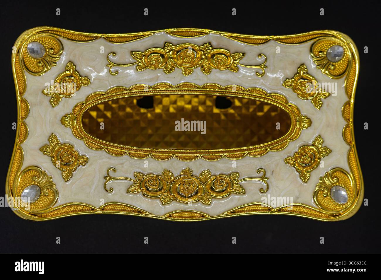 Una scatola di tessuti elegante e funzionale per completare l'arredamento della casa. Foto Stock