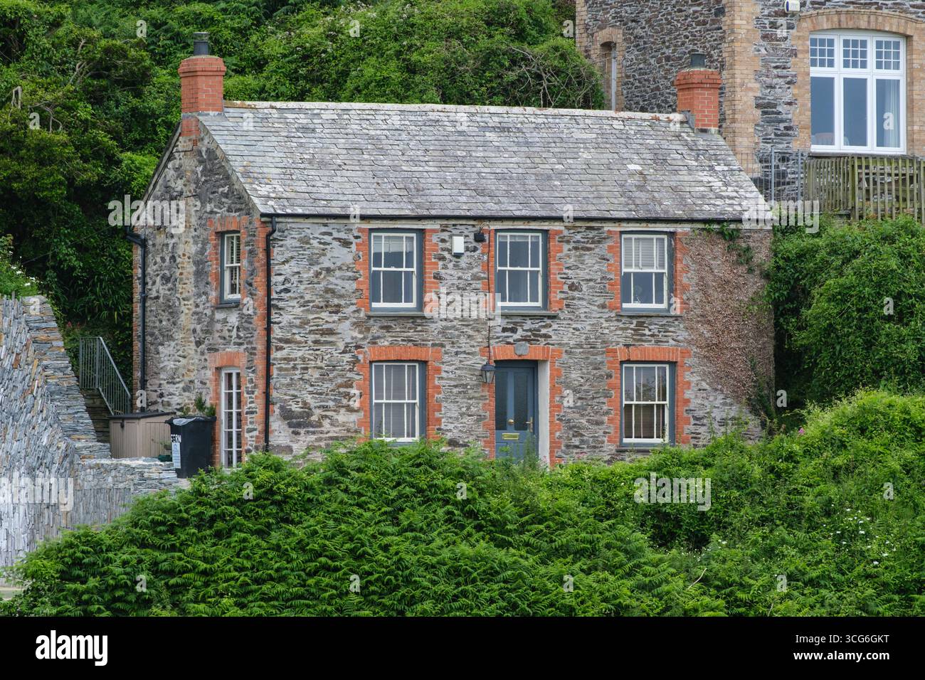 Port Isaac, Cornovaglia, Inghilterra, Regno Unito Casa del Dottor Martin nella serie TV 'Doc Martin'. Foto Stock
