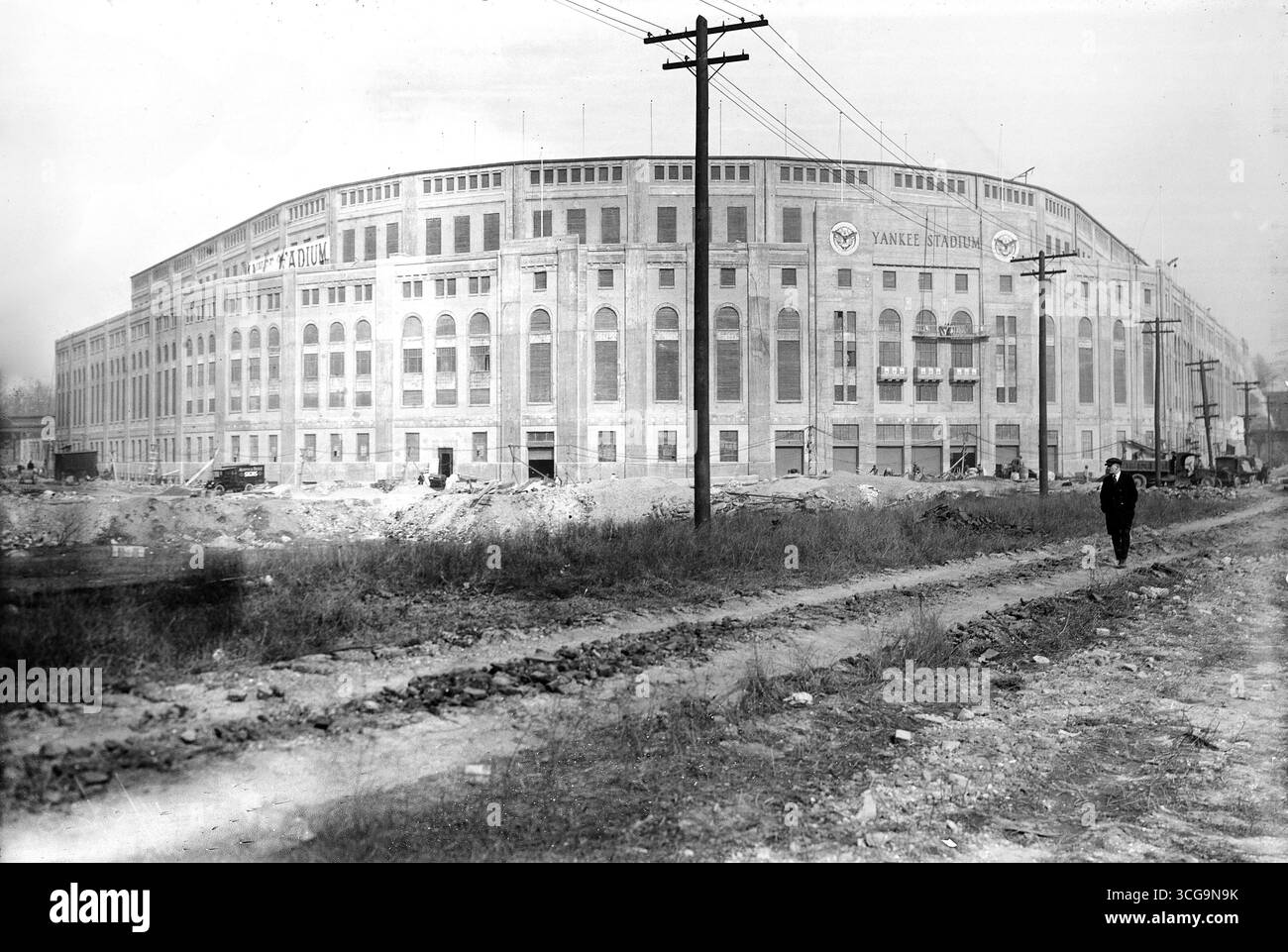 Esterno dello Yankee Stadium, in costruzione nel 1923 Foto Stock