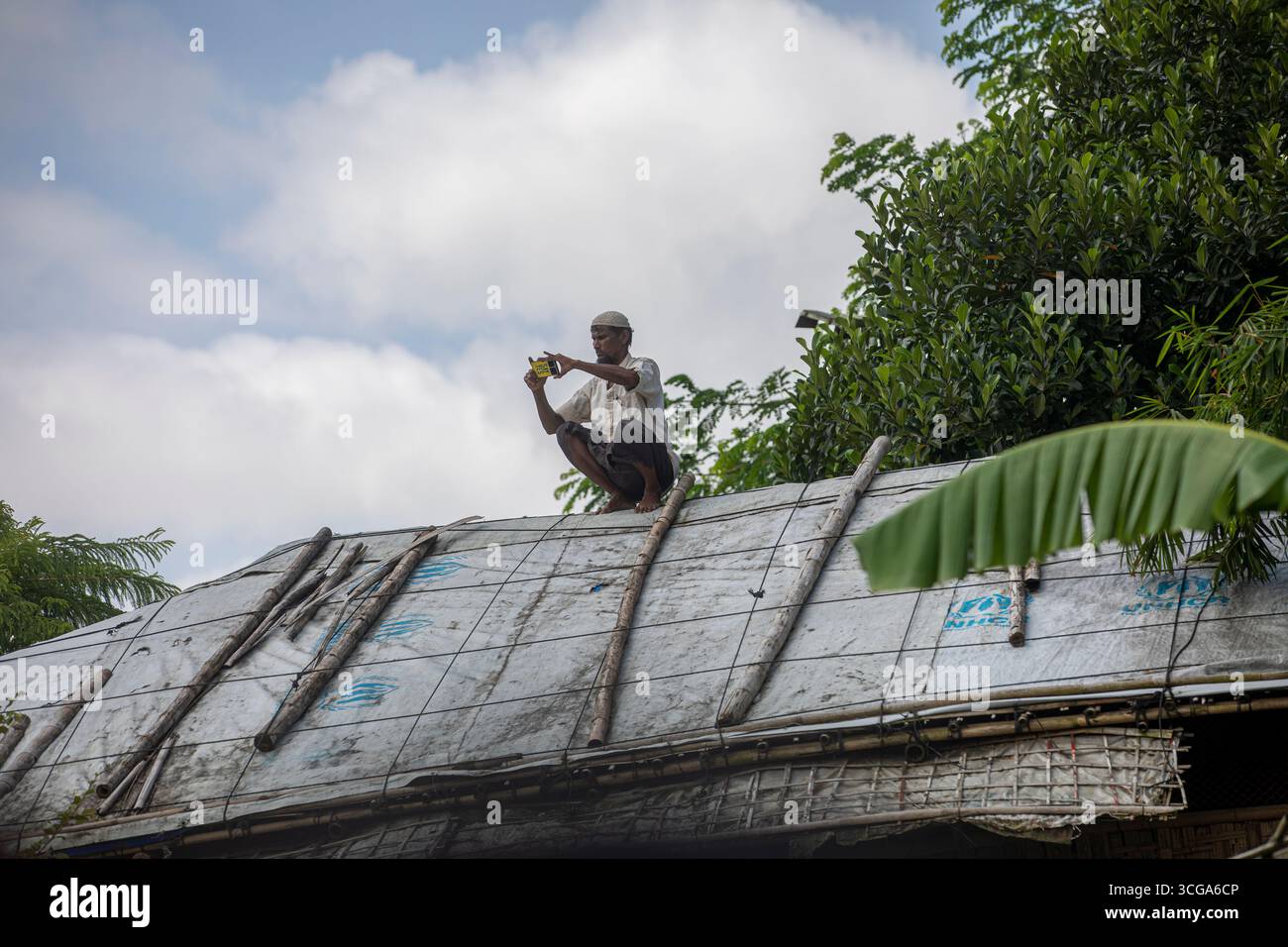 Il giorno del Rohingya, i rifugiati del campo di Kutupalong si sono mobilitati per ottenere giustizia per il genocidio e per un rapido e dignitoso ritorno nella loro patria. Foto Stock