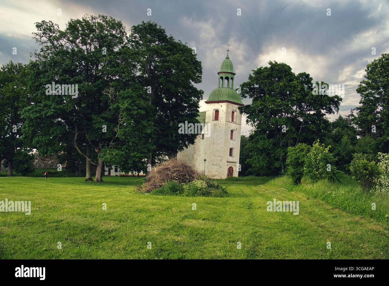 Chiesa storica di San Pietro a Karksi-Nuia, Estonia Foto Stock