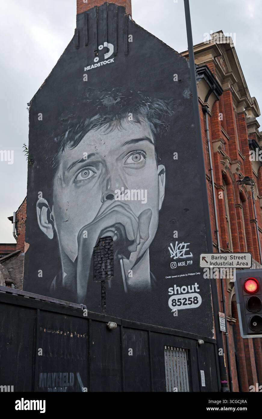 Murale di Ian Curtis Akse P19 Shout - pub Fairfield St Manchester on Star & Garter Foto Stock
