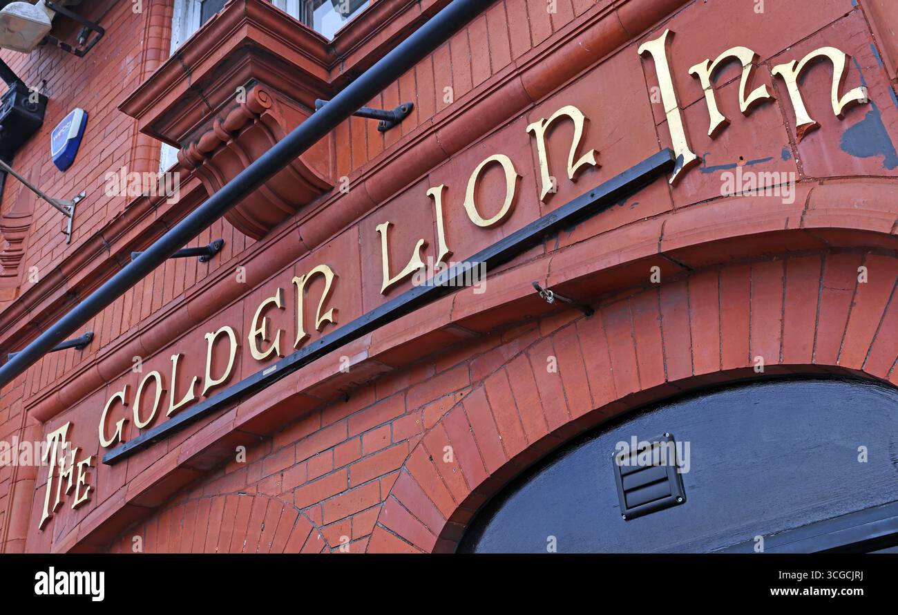 Golden Lion Inn, Knutsford Road, Warrington, Cheshire, Inghilterra, REGNO UNITO, WA4 1AB Foto Stock