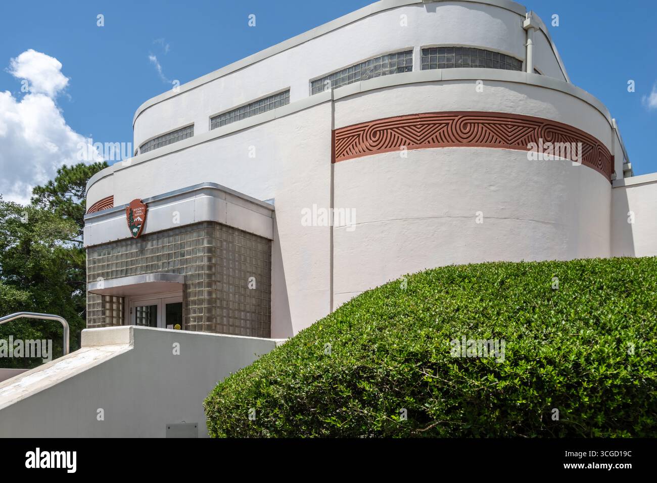 Centro visitatori e museo dell'Ocmulgee Mounds National Historical Park di Macon, Georgia. (USA) Foto Stock