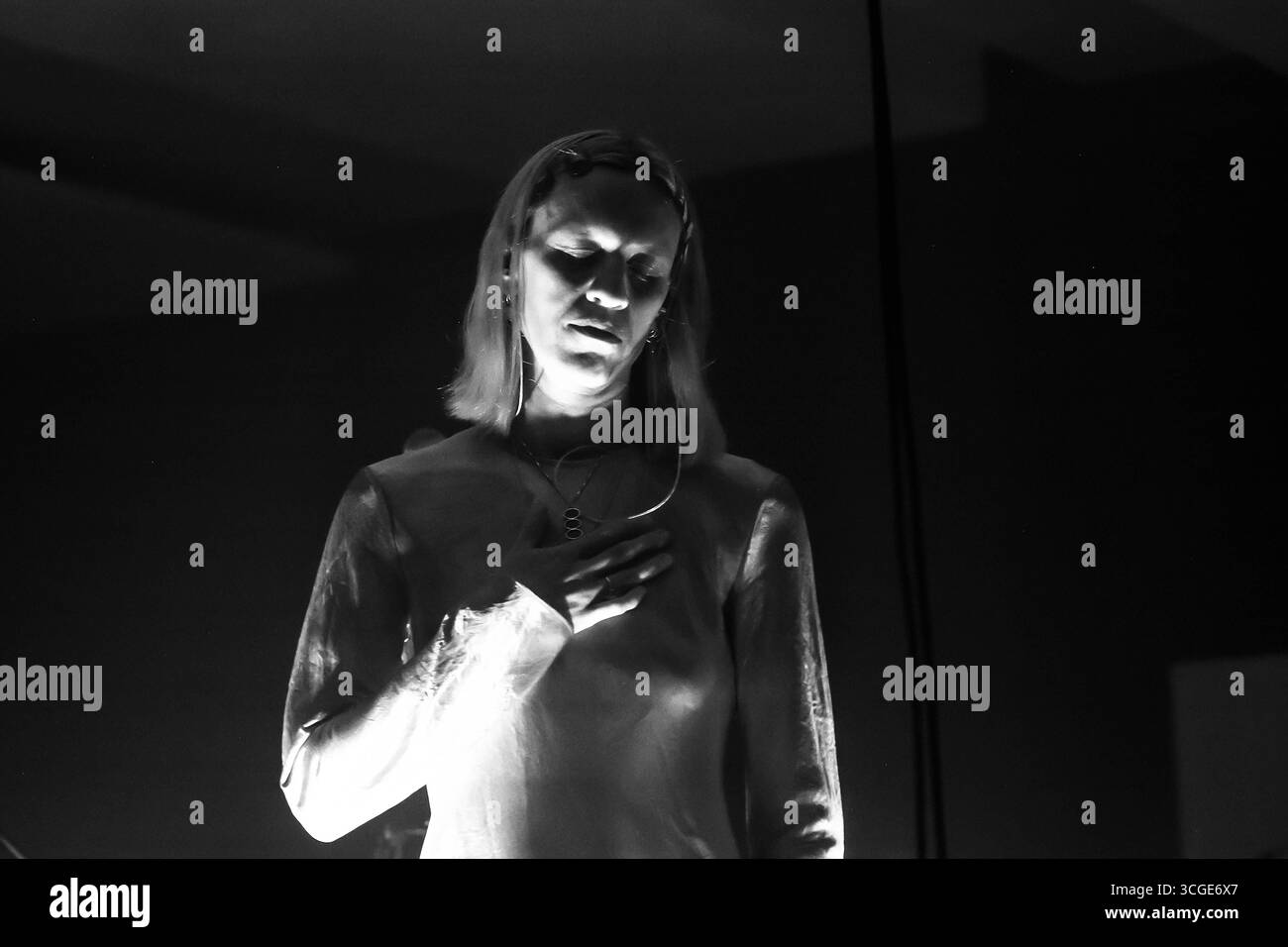 Konzert von Teresa Rotschopf , Silent Green Berlin Pop-Kultur Teresa Rotschopf *** didascalia locale *** ** Concerto di Teresa Rotschopf , Silent Green Berlin Pop Culture Teresa Rotschopf didascalia locale Foto Stock