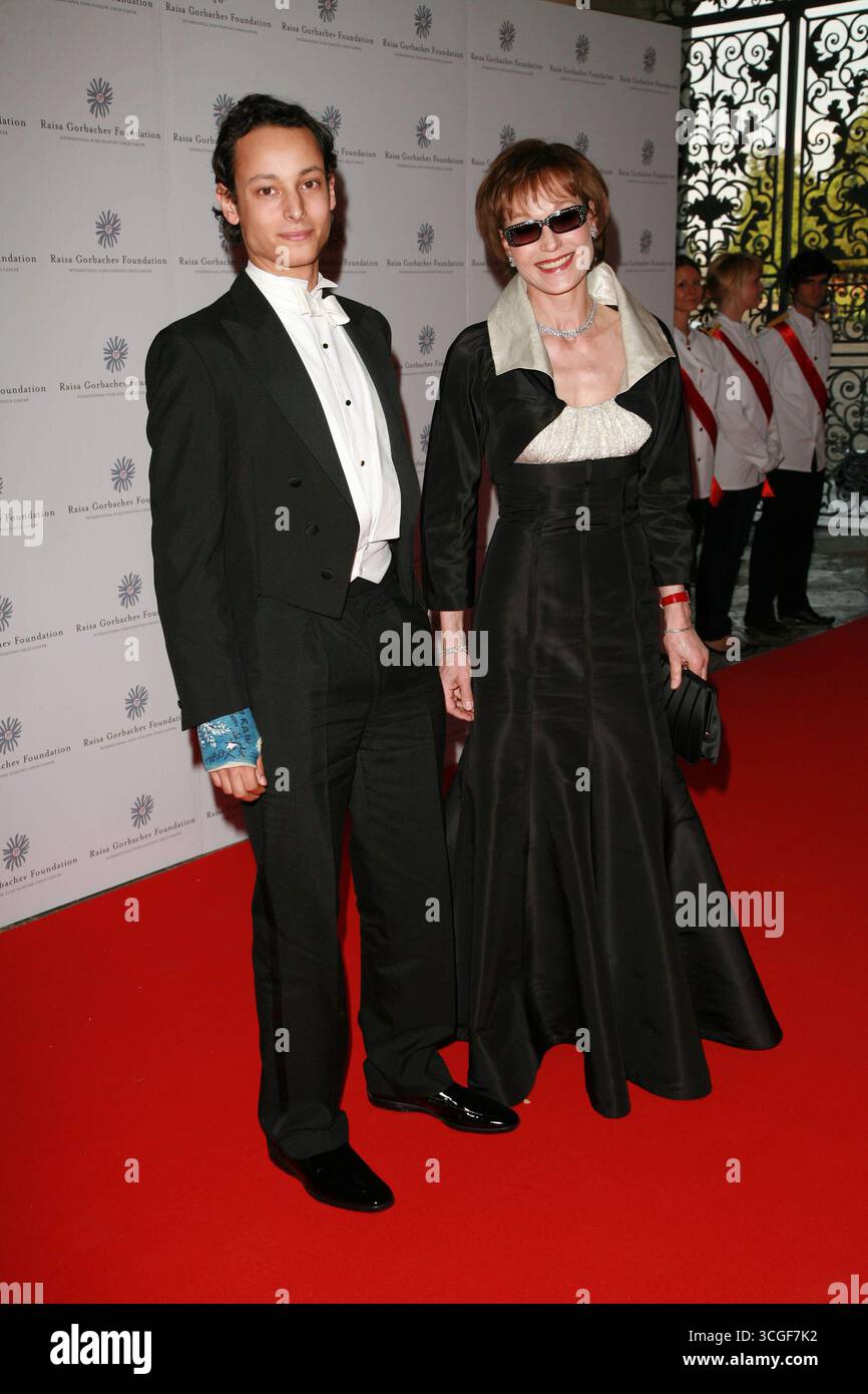 Victoria Getty alla seconda cena di gala annuale della Fondazione Raisa Gorbachev tenutasi all'Hampton Court Palace di Richmond upon Thames - 2 giugno 2007 Foto Stock