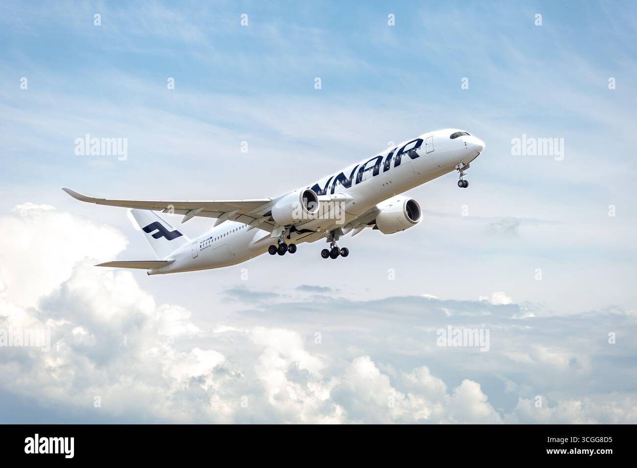 Finnair A350-900 decollo dall'aeroporto Helsinki-Vantaa Foto Stock