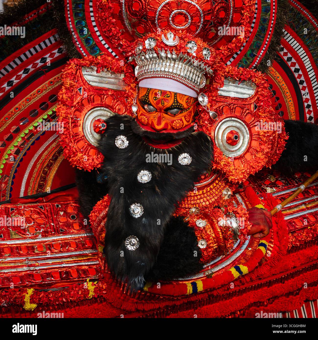 Spettacoli Theyyam nel Kerala settentrionale Foto Stock