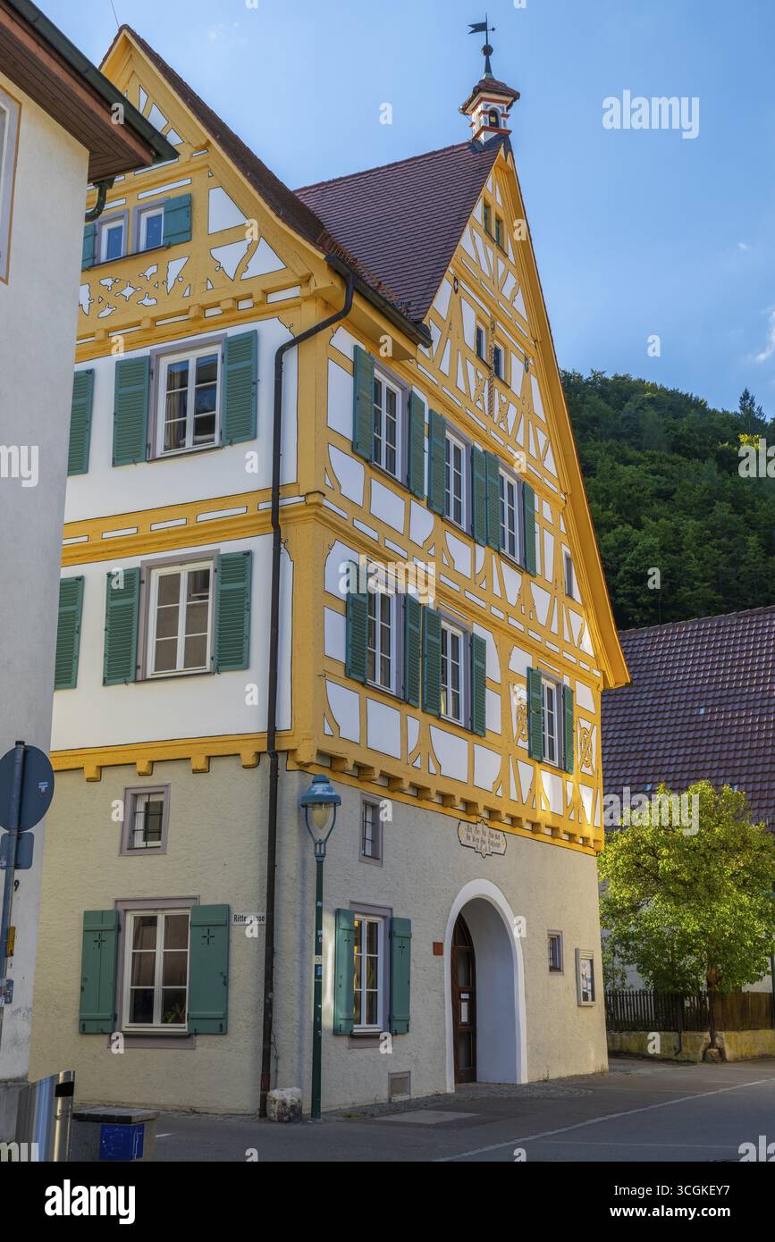 Casa a graticcio, Blaubeuren, Svevia Alb, Baden-Wuerttemberg, Germania Foto Stock