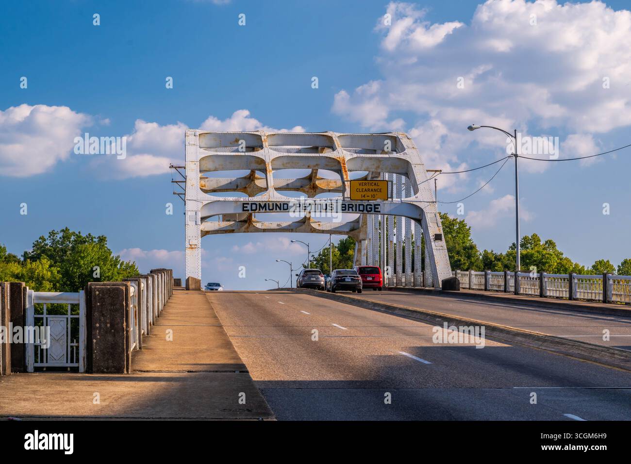 Un ponte ad arco in acciaio a Selma, Alabama Foto Stock