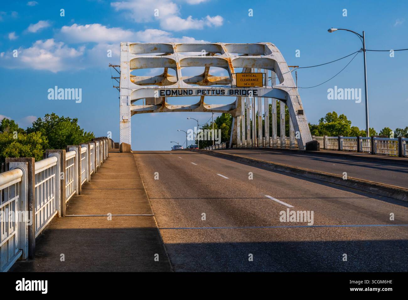 Un ponte ad arco in acciaio a Selma, Alabama Foto Stock