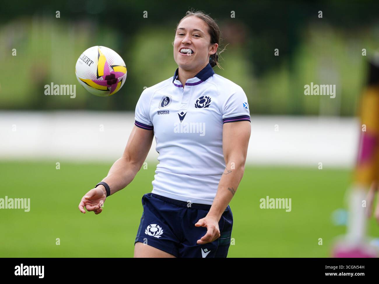 Rhona Lloyd della Scozia durante una corsa a squadre al Manchester Rugby Club, Cheadle. Data foto: Venerdì 29 agosto 2025. Foto Stock
