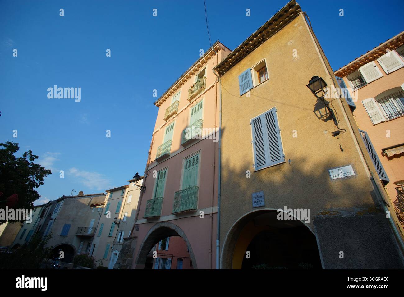 Strada a Roquebrune-sur-Argens, Francia Foto Stock