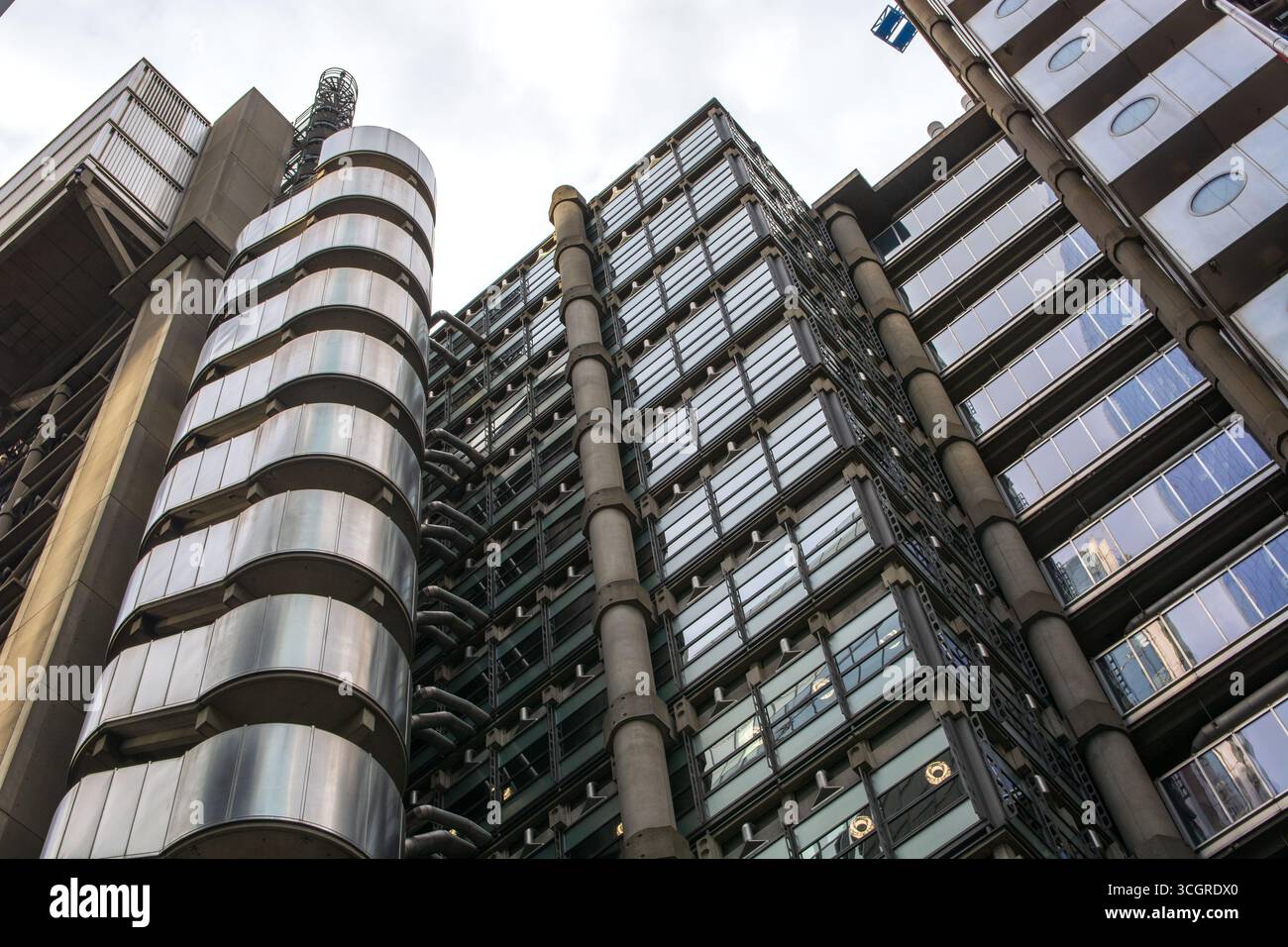 Edificio Lloyds, conosciuto come Inside-Out Building, Lime Street, Londra. Inghilterra. Grado i elencato. Foto Stock