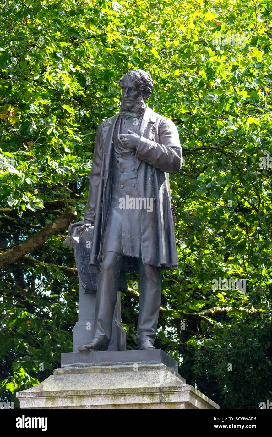 Statua di John Laird, Birkenhead, Metropolitan Borough di Wirral, Merseyside, Inghilterra.Regno Unito 29 agosto 2025 Foto Stock