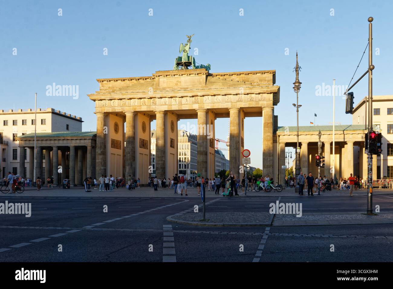 La Porta di Brandeburgo a Berlino Foto Stock