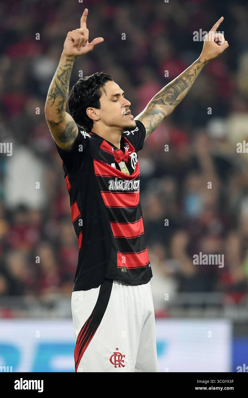 Rio de Janeiro, Brasile, 25 agosto 2025. Il calciatore Pedro della squadra Flamengo, durante una partita contro la squadra del Vitória, per gli Champi brasiliani Foto Stock