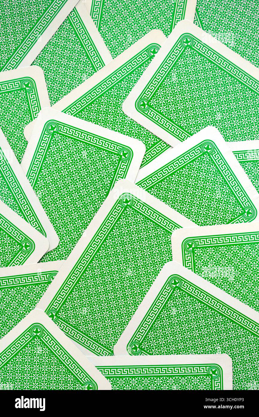 Retro di un grande gruppo di carte da gioco per lo sfondo Foto Stock