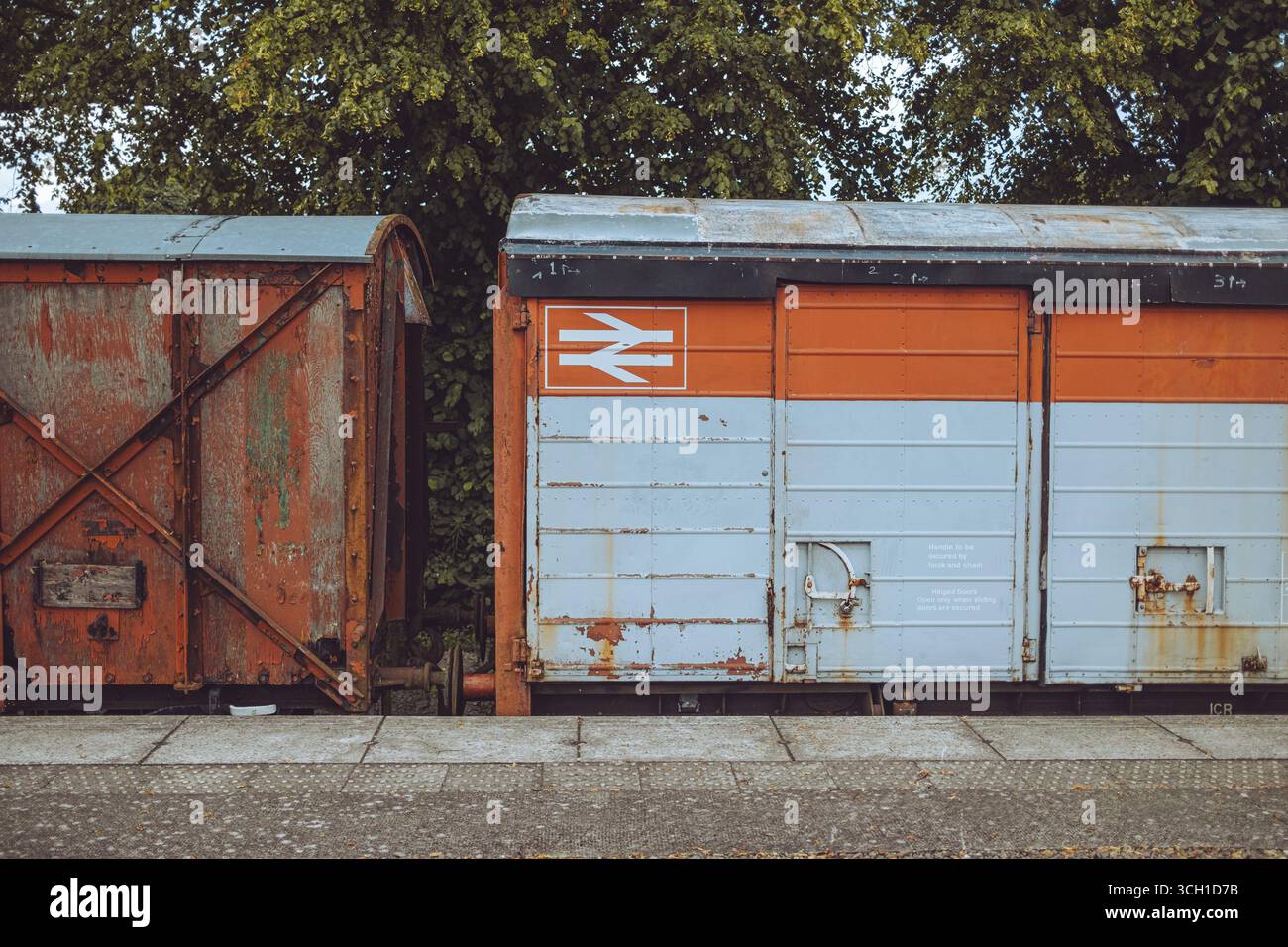 Bridge of Dun è uno storico ponte in pietra ad Angus, Scozia, costruito nel XVIII secolo, noto per le viste panoramiche, la fauna selvatica e il patrimonio ferroviario. Foto Stock