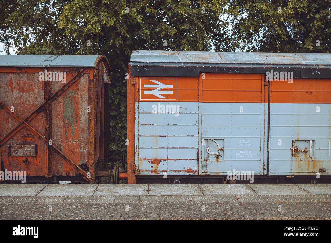 Bridge of Dun è uno storico ponte in pietra ad Angus, Scozia, costruito nel XVIII secolo, noto per le viste panoramiche, la fauna selvatica e il patrimonio ferroviario. Foto Stock