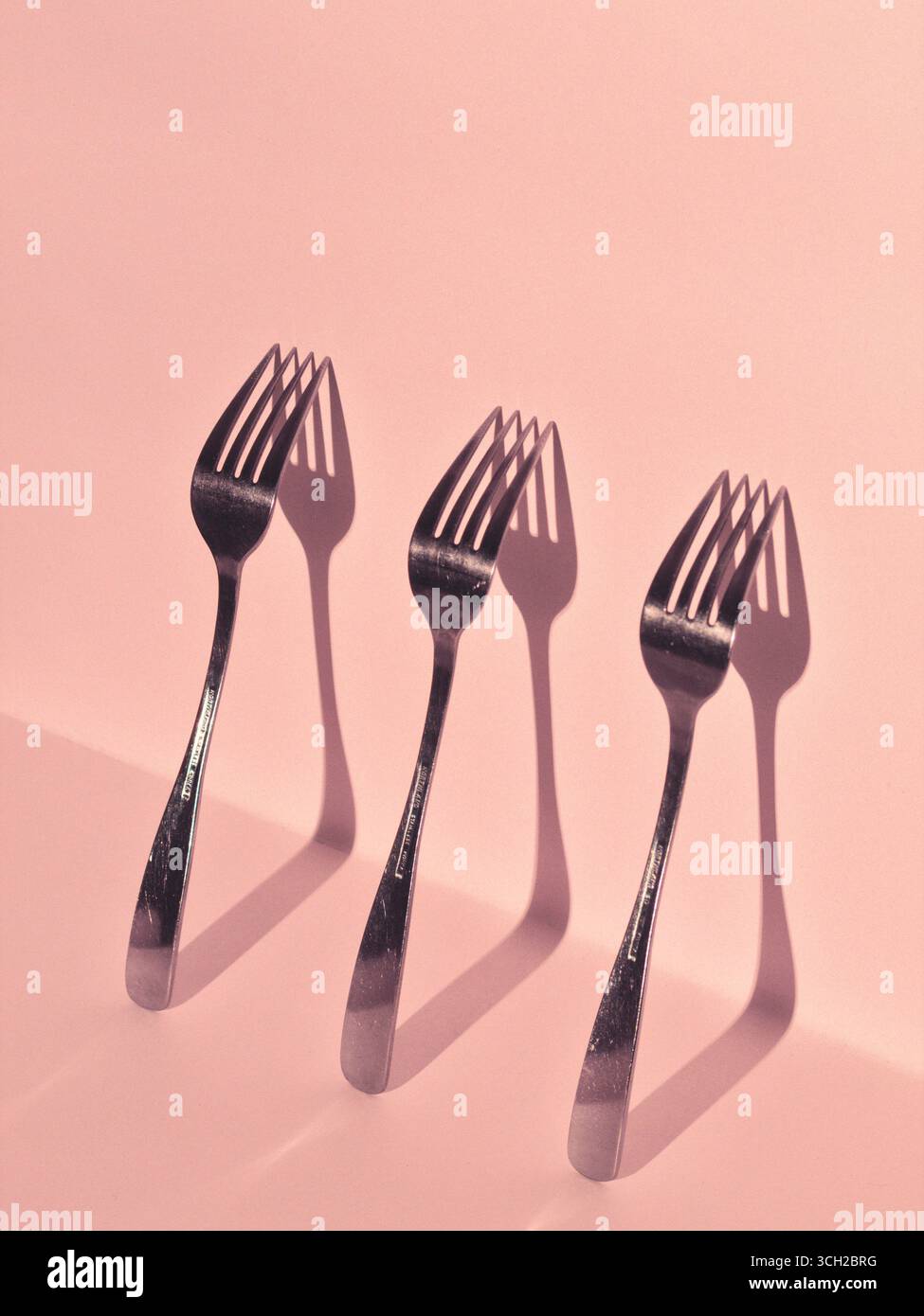 Moody STILL Life of Silverware Light Version Foto Stock