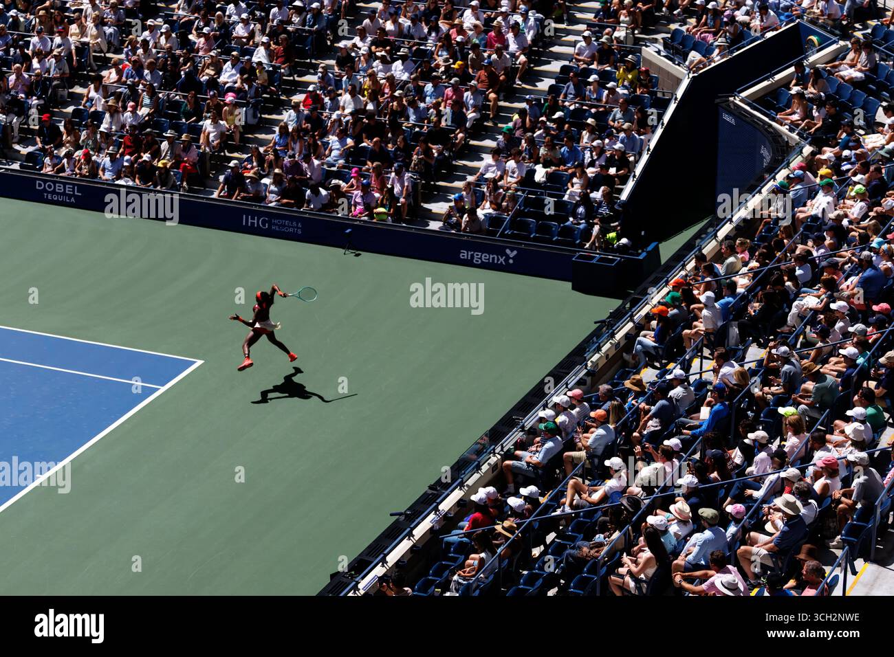 Queens, Stati Uniti. 30 agosto 2025. Queens, New York. 30 agosto 2025: Coco Gauff (USA) durante gli US Open 2025. Crediti: Corleve/Alamy Live News Foto Stock