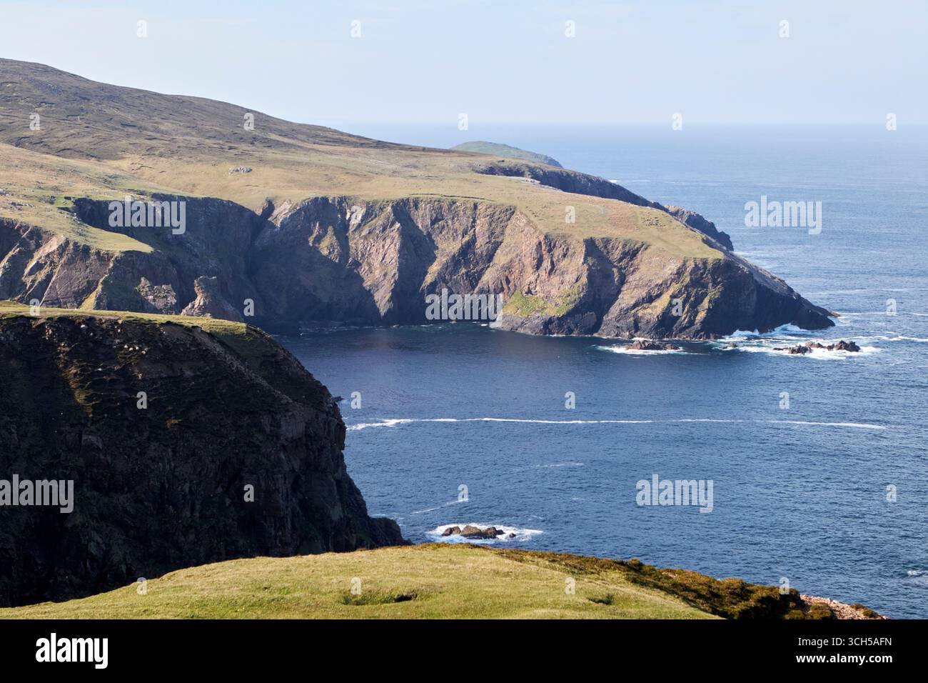 arranmore scogliere arranmore isola contea donegal repubblica d'irlanda Foto Stock