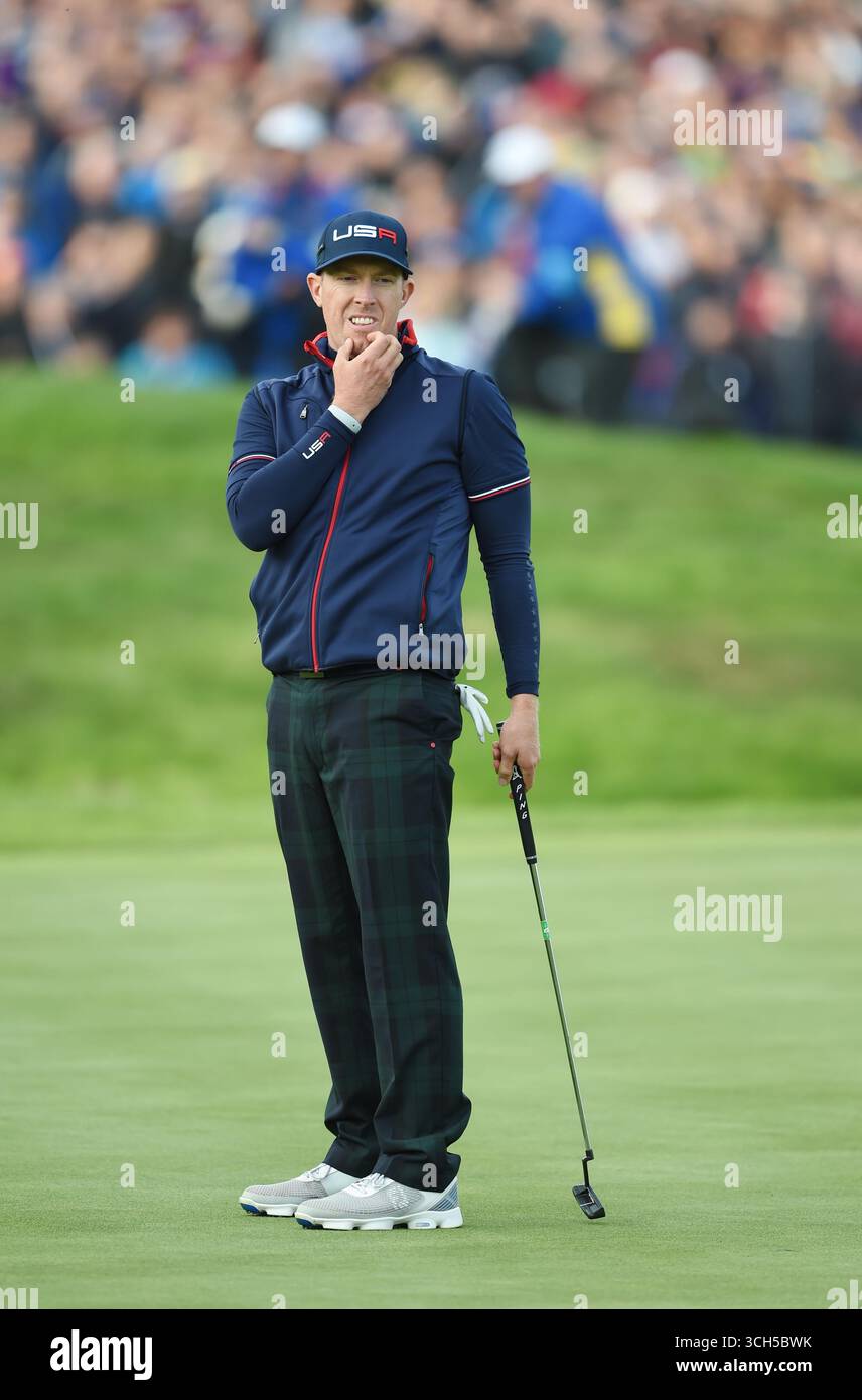 27 settembre 2014; Gleneagles, Perthshire, SCT; Hunter Mahan guarda il suo putt rimanere in piedi sul 16° green il secondo giorno della Ryder Cup 2014 al Gleneagles Resort - PGA Centenary Course. Foto Stock