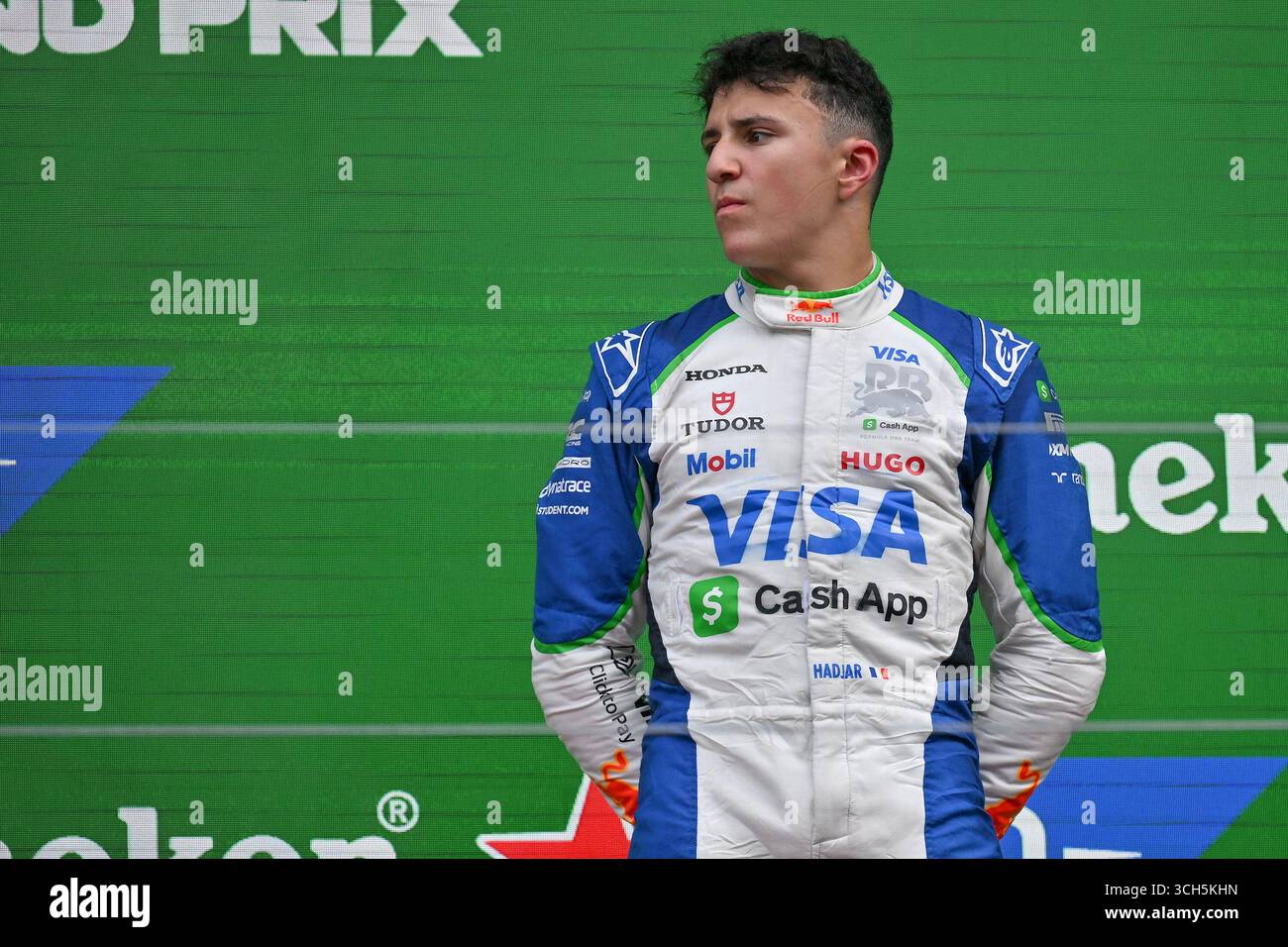 ZANDVOORT, PAESI BASSI - AGOSTO 31: Isack Hadjar di Francia e Visa Cash App RB Formula One Team sul podio durante il Gran Premio di F1 dei Paesi Bassi sul circuito di Zandvoort il 31 agosto 2025 a Zandvoort, Paesi Bassi. (Foto di Vince Mignott/Alamy Live News) Foto Stock
