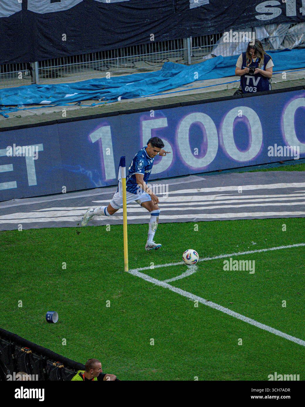 31.08.2025, Łódź - Luis Palma in azione per Lech Poznań contro Widzew Łódź durante la partita Ekstraklasa. Foto Stock
